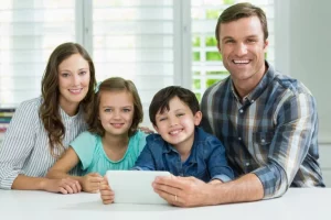 Gezin met twee kinderen