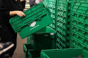 Sturdy moving boxes for record storing